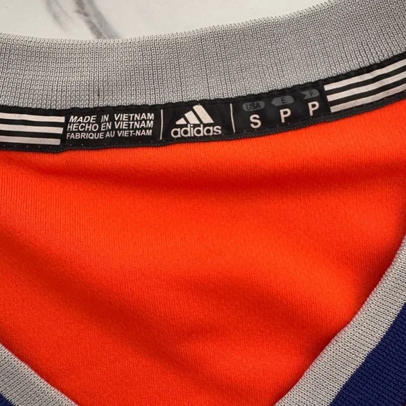 Adidas New York Knicks Carmelo Anthony Jersery - Picture 2 of 6